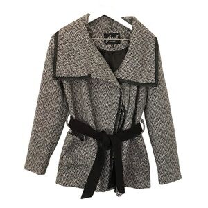 Fresh New York Women’s Herringbone Wool Blend Belted Trench Coat Size Medium